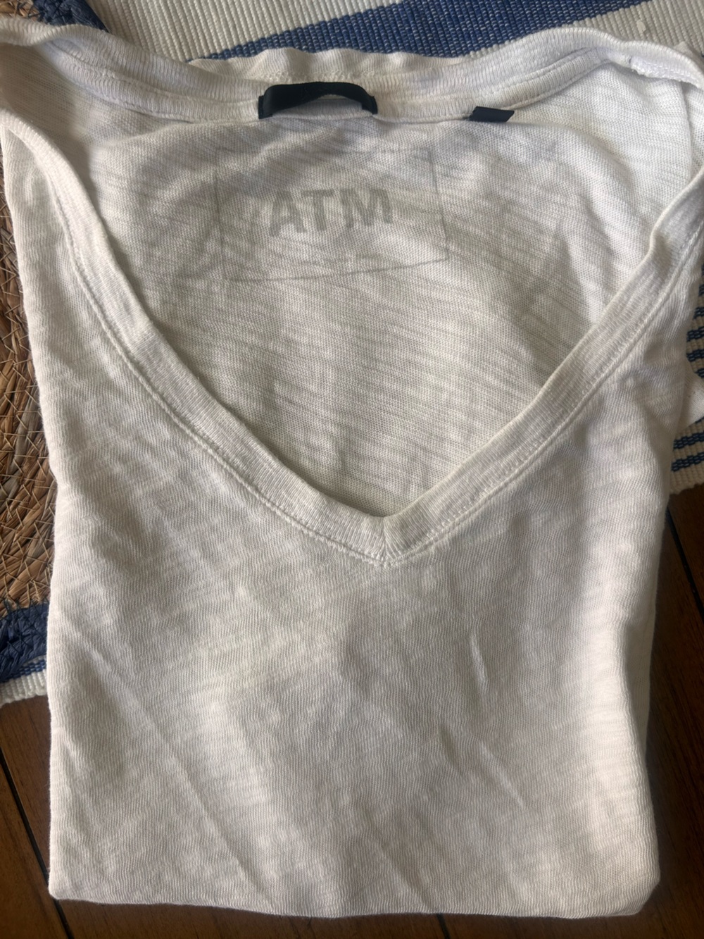 ATM Anthony Thomas Melillo White V-Neck Tee M